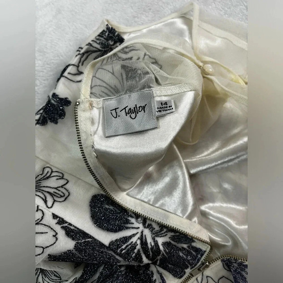 J. Taylor Floral Dress Sleeveless Party Cocktail White Black‎ Size 14 - Picture 3 of 6